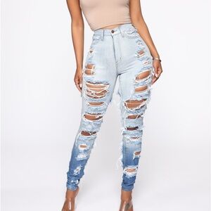 Ripped stretch high waisted jeans NWT